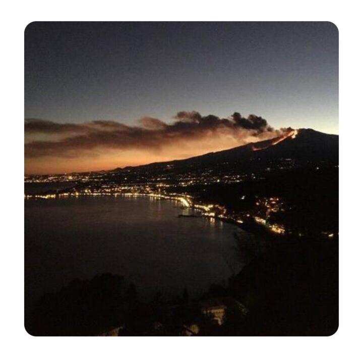 Lucy Home Lussuoso Appartamento Recanati Mare Giardini Naxos Eksteriør billede